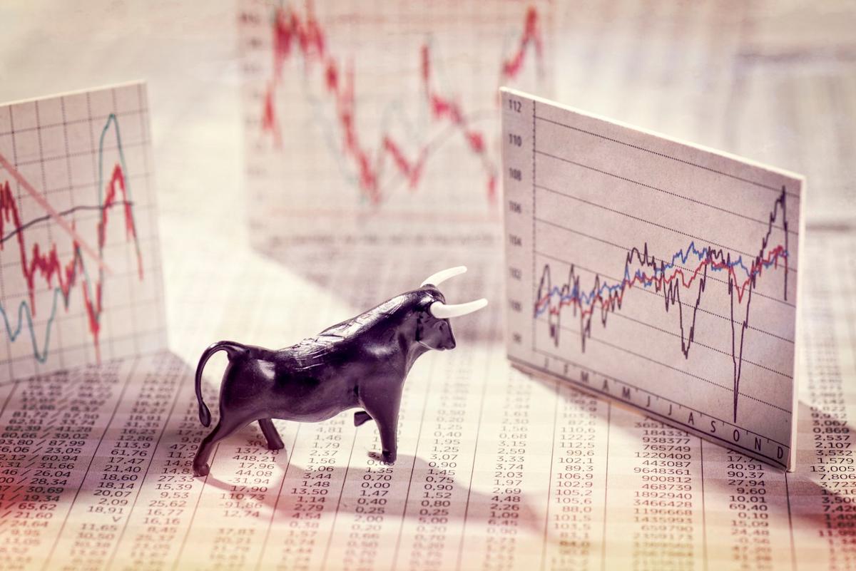 2 Brilliant AI Stocks to Buy Now, According to Wall Street