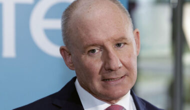 Fianna Fáil presidential election candidate Jim Gavin withdraws from race