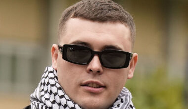 Prosecutors appeal against decision to throw out terror case against Kneecap rapper