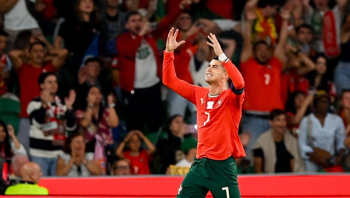 CLOSE: Cristiano Ronaldo reacts after hitting the post. Pic: Stephen McCarthy/Sportsfile.