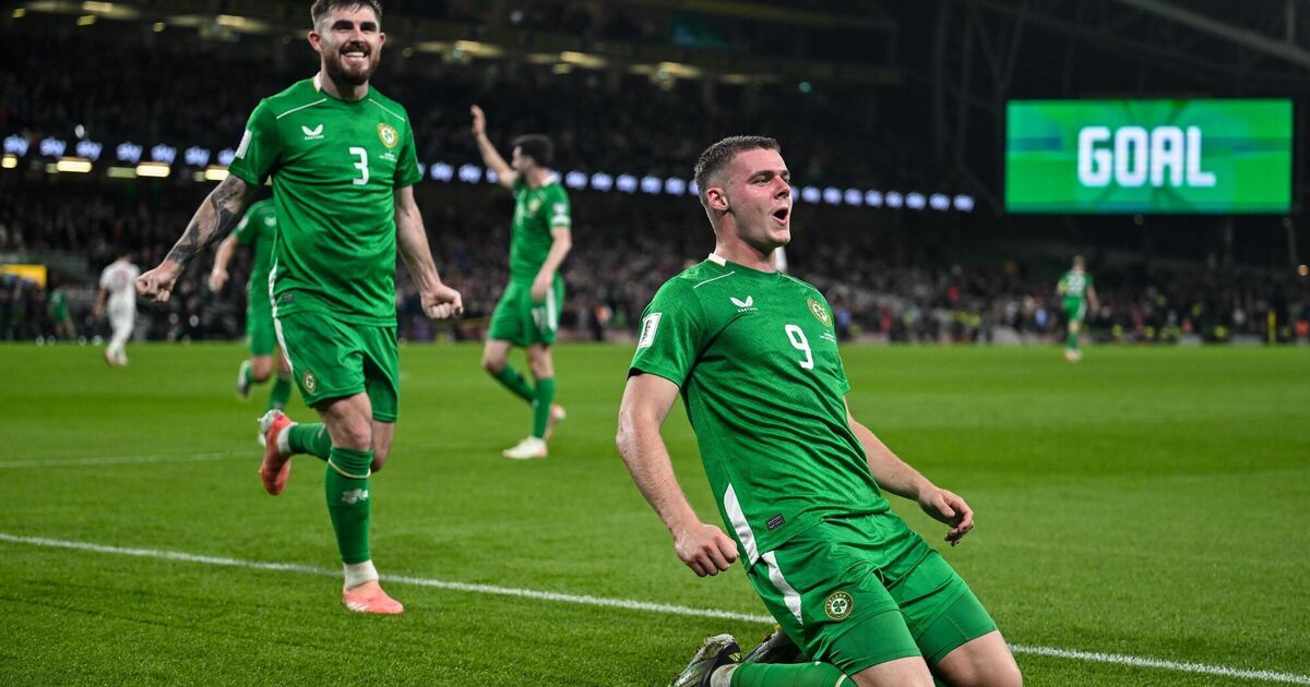 Evan Ferguson keeps Ireland's World Cup hopes alive with win over 10-man Armenia