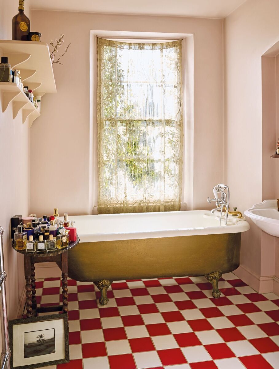 A visit to her first home in London’s Camden, Pearl Lowe found the glamorous bathroom virtually unchanged.  A visit to her first home in London’s Camden, Pearl Lowe found the glamorous bathroom virtually unchanged.