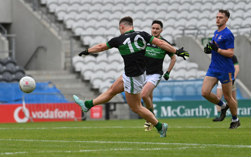  Kevin O'Donovan, Nemo Rangers, getting his goal against St Finbarr's. Picture: Dan Linehan