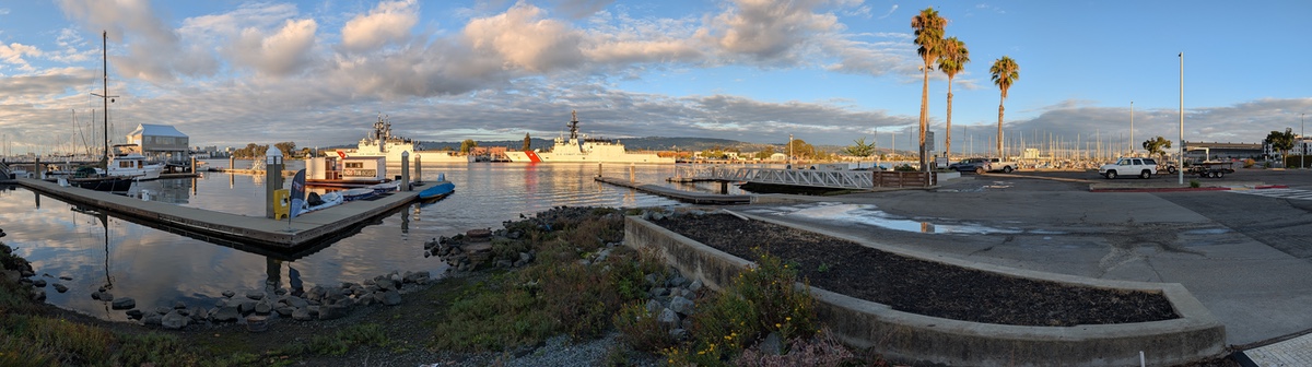 marina panorama by pixel 10 pro