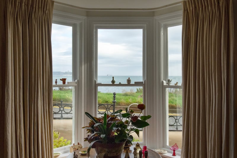 Bay window in livingroom