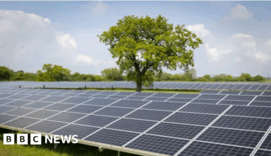 Two areas of Oxfordshire "lagging behind" on Net zero targets
