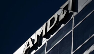 AMD Says Oracle Is Pledging Widespread Use of New AI Chips