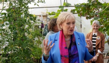 Micheál Martin will vote for Heather Humphreys, will not tell party to back FG contender – The Irish Times