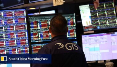 Hong Kong stocks fall as AI bubble fears grow amid Wall Street retreat
