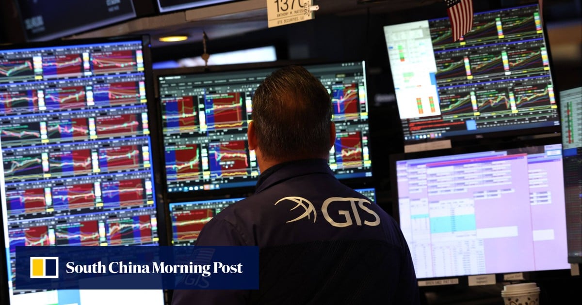 Hong Kong stocks fall as AI bubble fears grow amid Wall Street retreat