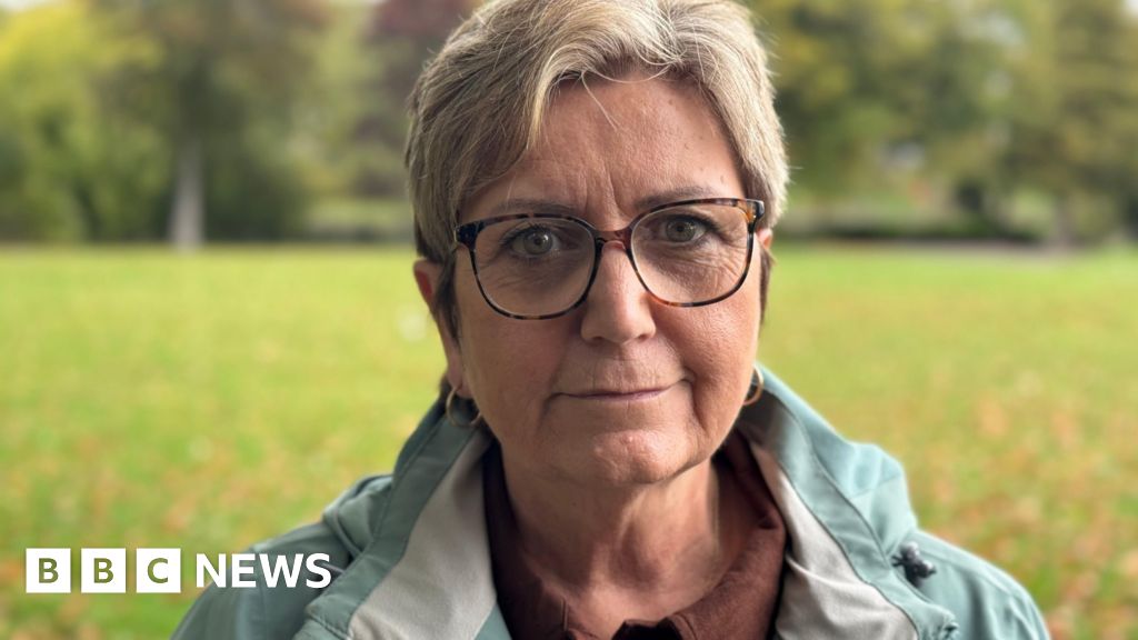 'Government is too slow to act over rogue surgeon'