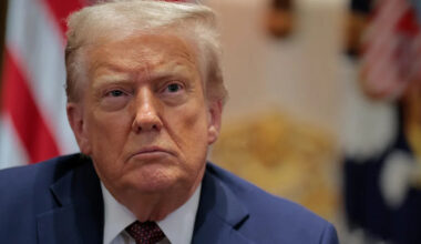 Trump’s Rating on the Economy Crashes to Record Low