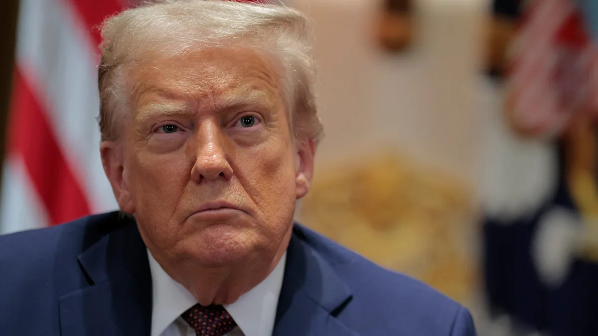Trump’s Rating on the Economy Crashes to Record Low
