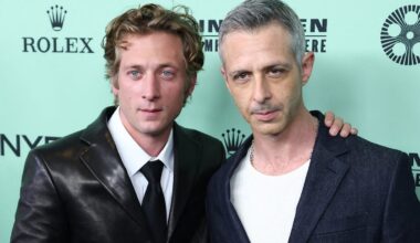 Jeremy Allen White related to Springsteen's 'fear of losing myself'