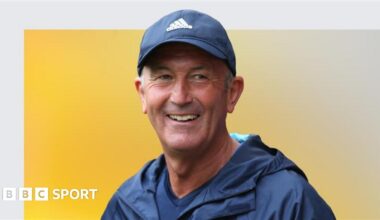 Tony Pulis points