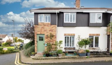 Turnkey townhouse likely to tempt downsizers in Blackrock for €525,000 – The Irish Times