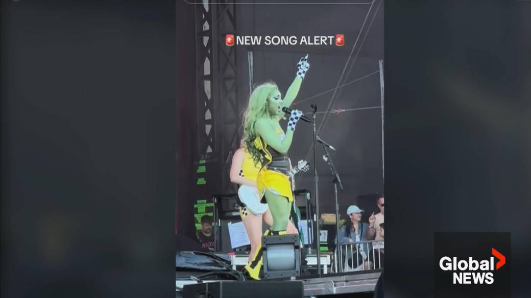 Click to play video: 'Chappell Roan fan is ‘mind blown’ that Saskatchewan is mentioned in new song'