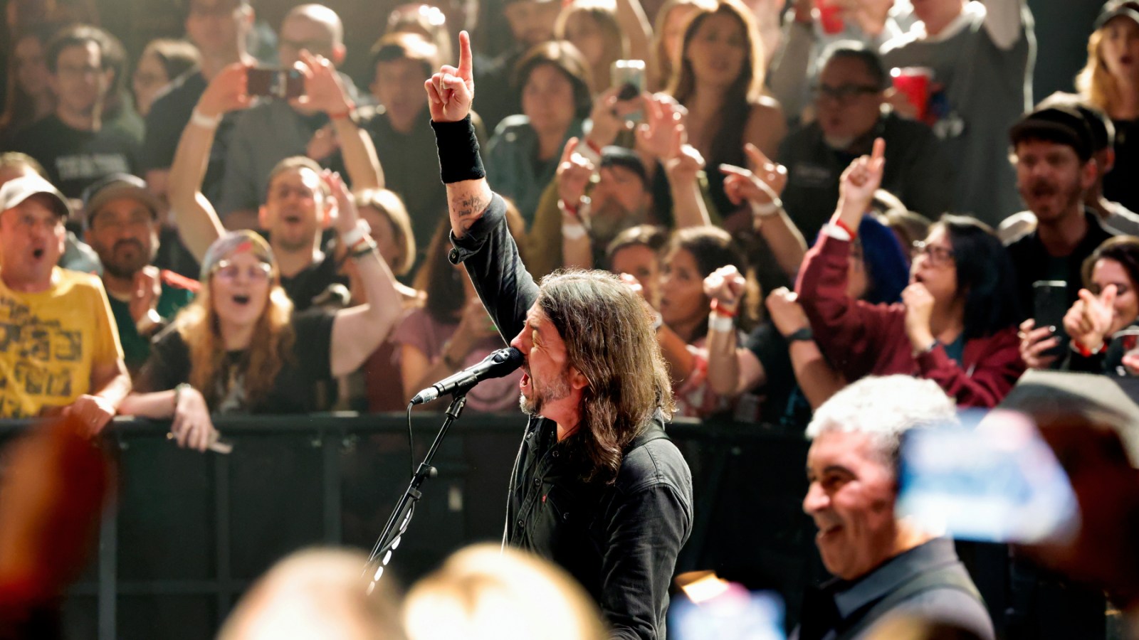 Foo Fighters Play 'All My Life' on 'Amazon Music Live': Watch