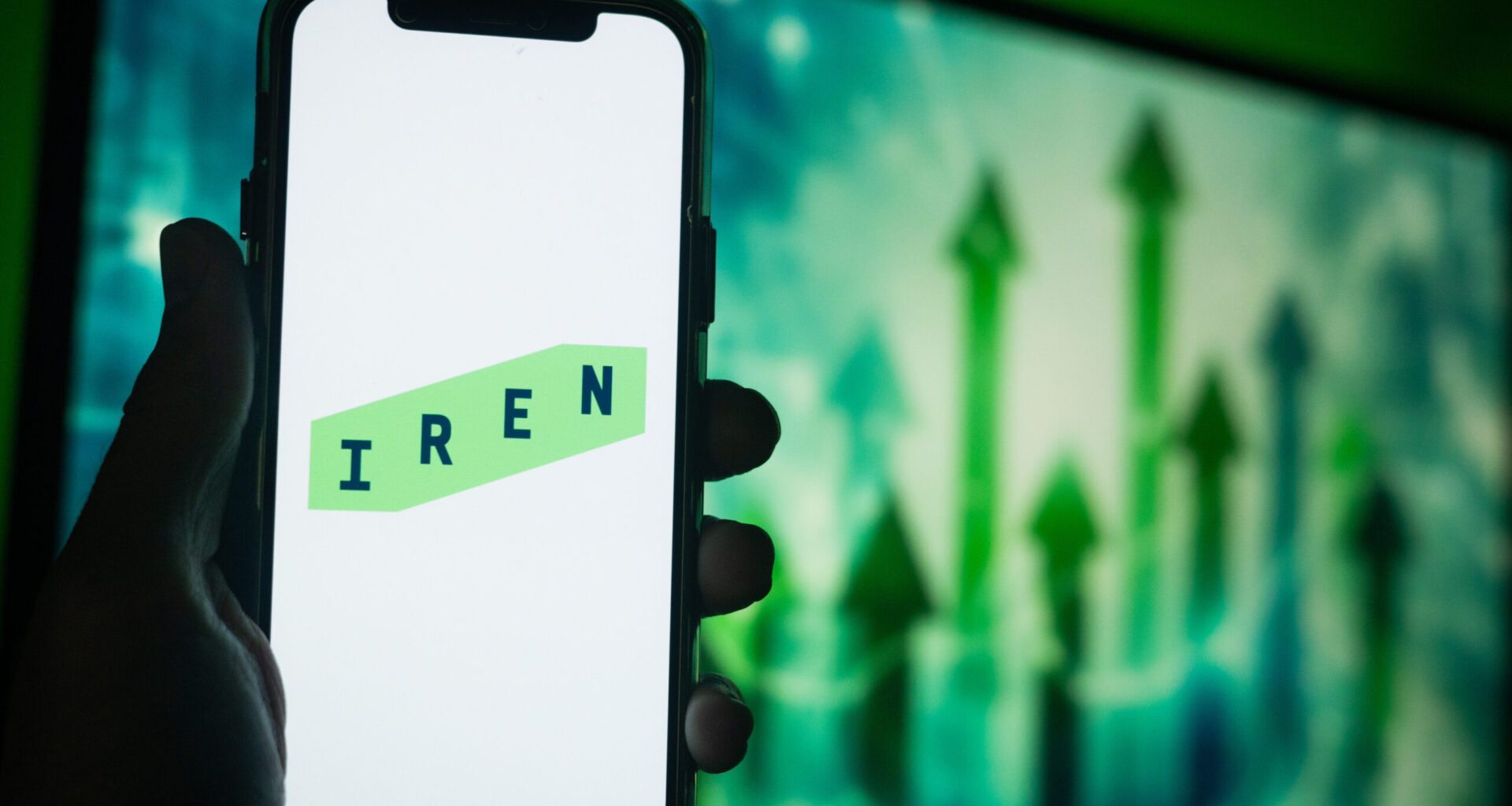 IREN Stock's Power Pivot: Bitcoin Miner Turns Into AI Energy Play