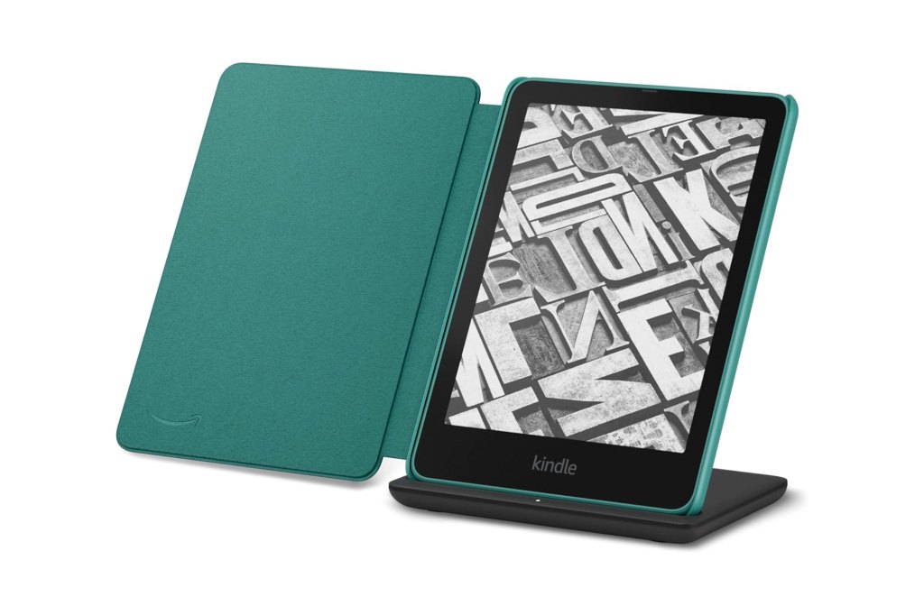 Amazon Kindle Paperwhite Signature Edition Essentials Bundle