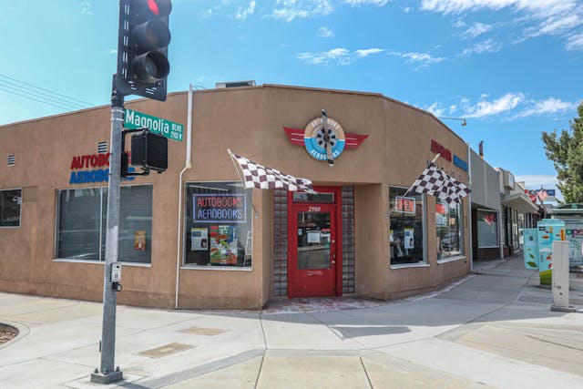 Autobooks Aerobooks store burbank california corner store
