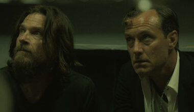 (L to R) Jason Bateman as Vince, Jude Law as Jake in episode 108 of Black Rabbit.