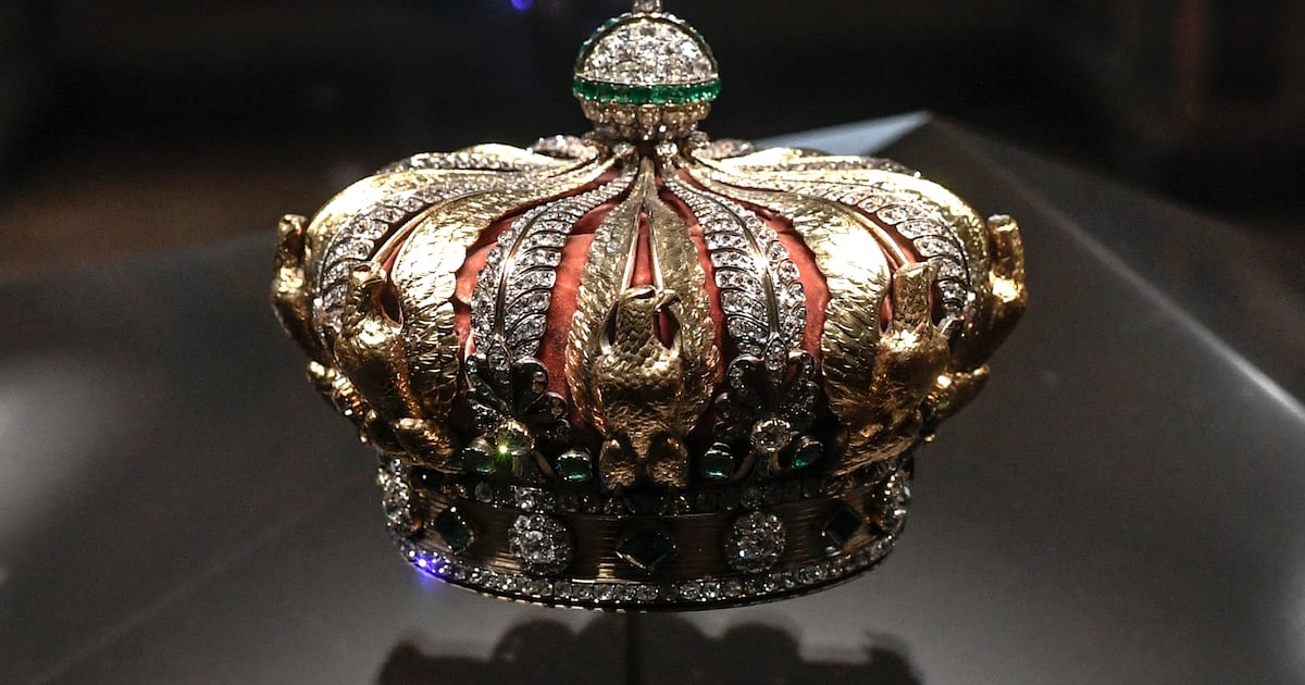 Louvre heist losses put at almost €90m as museum’s head prepares to face MPs – The Irish Times