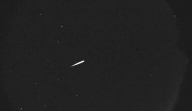 How to watch the Orionid meteor shower and 2 rare green comets in October 2025 – Deseret News