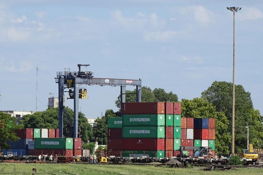 China accumulates projects worth $14 billion in Argentina