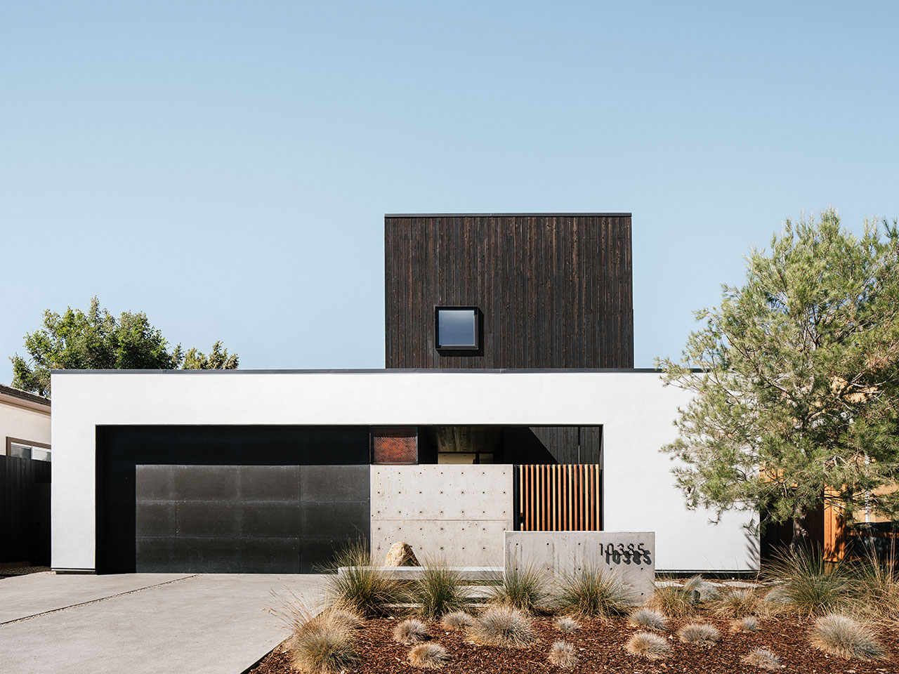 A California Courtyard House With Japanese-Inspired Serenity