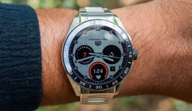 TAG Heuer's New Smartwatch Ditches Google's Wear OS to Be Apple Friendly