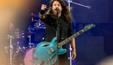 Watch Foo Fighters play album version of ‘Breakout’ for first time since 2002