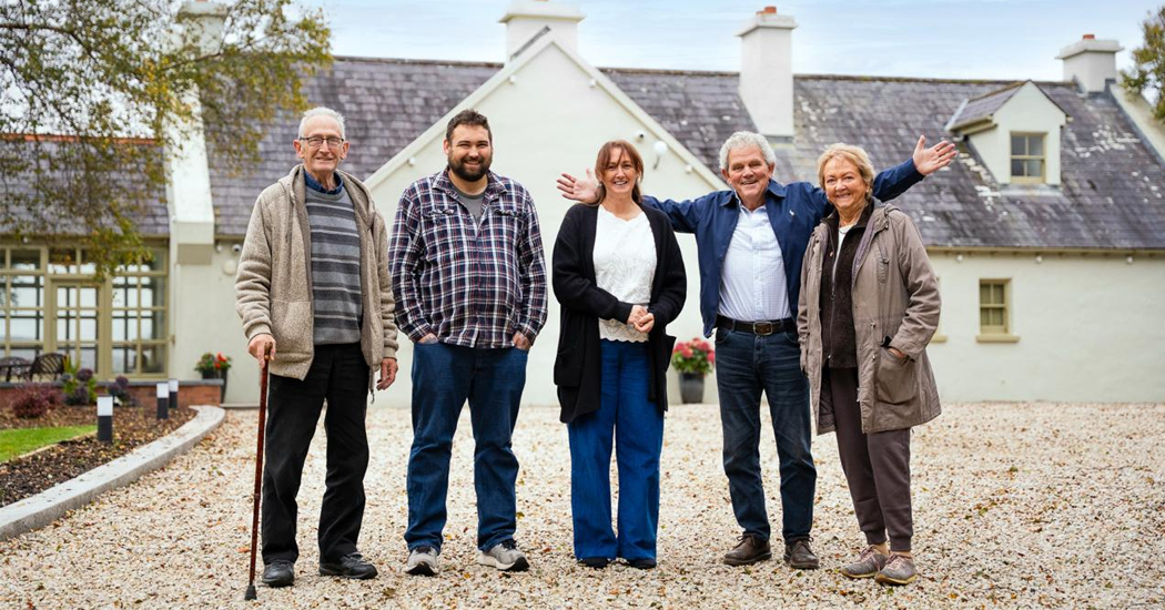 Buncrana artist reveals her choice after brush of luck in Donegal lakeside house draw!