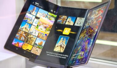 Samsung's tri-fold phone might make its public debut this month