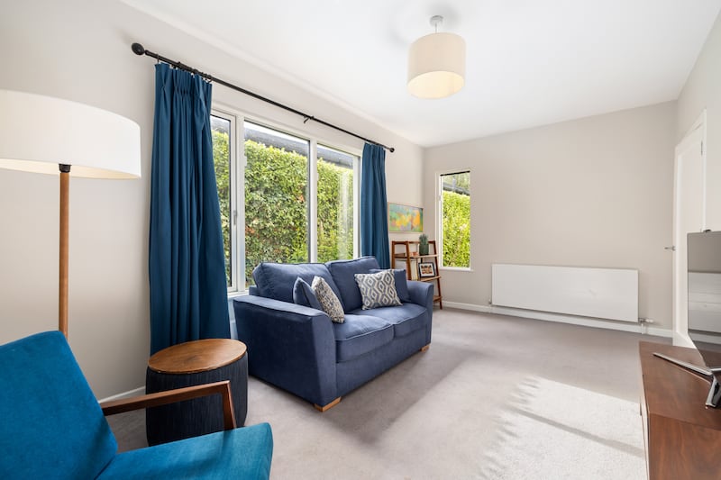 Living room 2