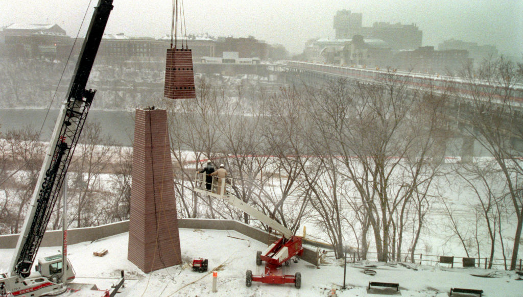 New York Sculptor Dies at 95