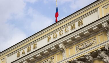 Russia’s central bank tries to prop up ailing economy with rate cut – POLITICO