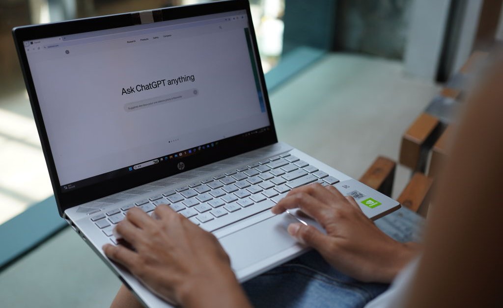 How to Get the Most Out of AI—Without Letting It Think for You