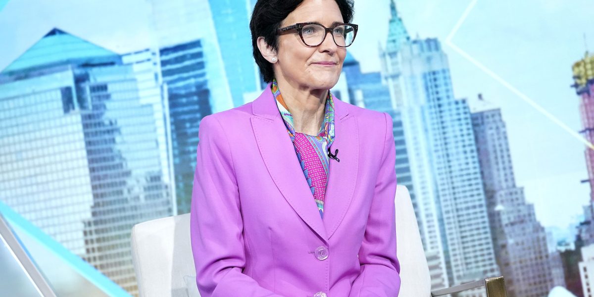 Citi begins retraining 175,000 employees in working with AI: 'great prompting versus basic prompting to generate impactful results'