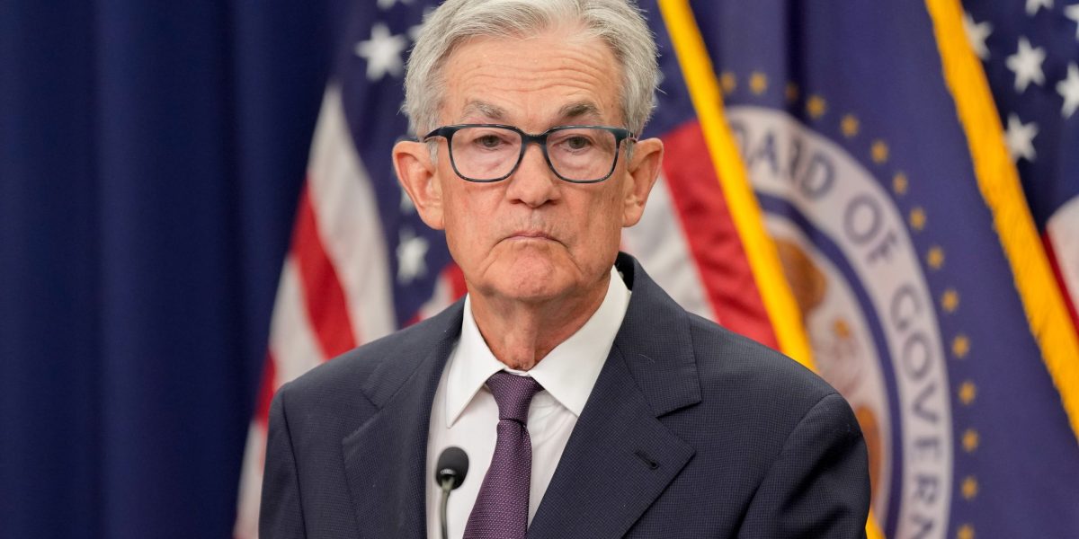 The economy is just getting stronger, not weaker, and ‘we in the economics profession need to look ourselves in the mirror,’ top analyst says
