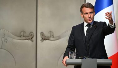 Macron publicly backs PM’s decision to freeze landmark pensions reform – POLITICO