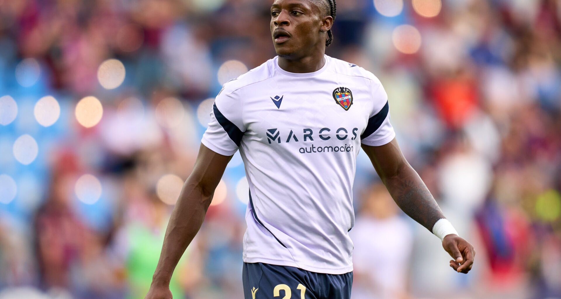 Who is Karl Etta Eyong? Man United want Erling Haaland-esque £35m star