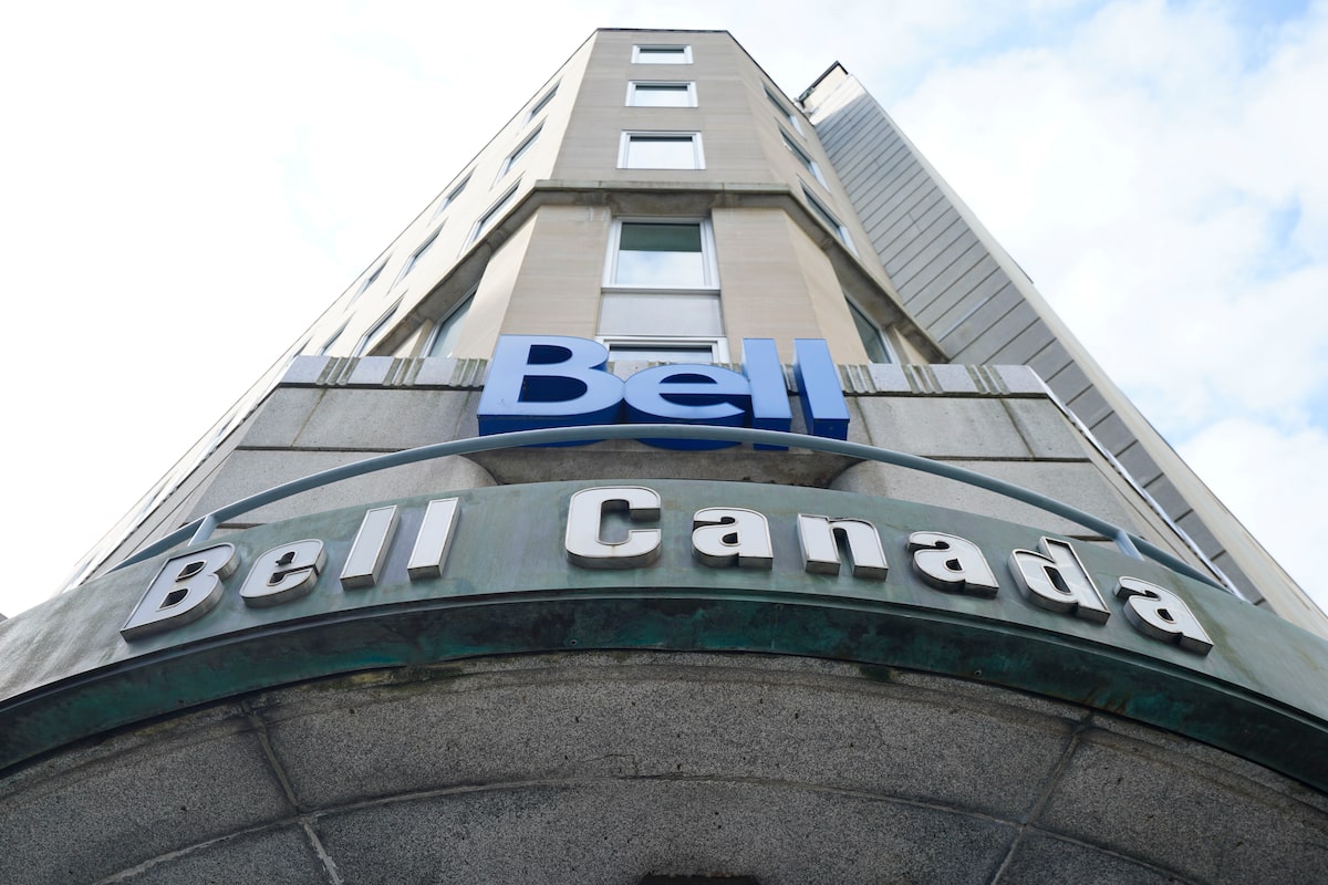 BCE dividend likely on hold for three years while company prioritizes growth areas