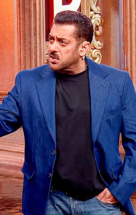 BB 19: Salman Khan Exposes Mridul Tiwari