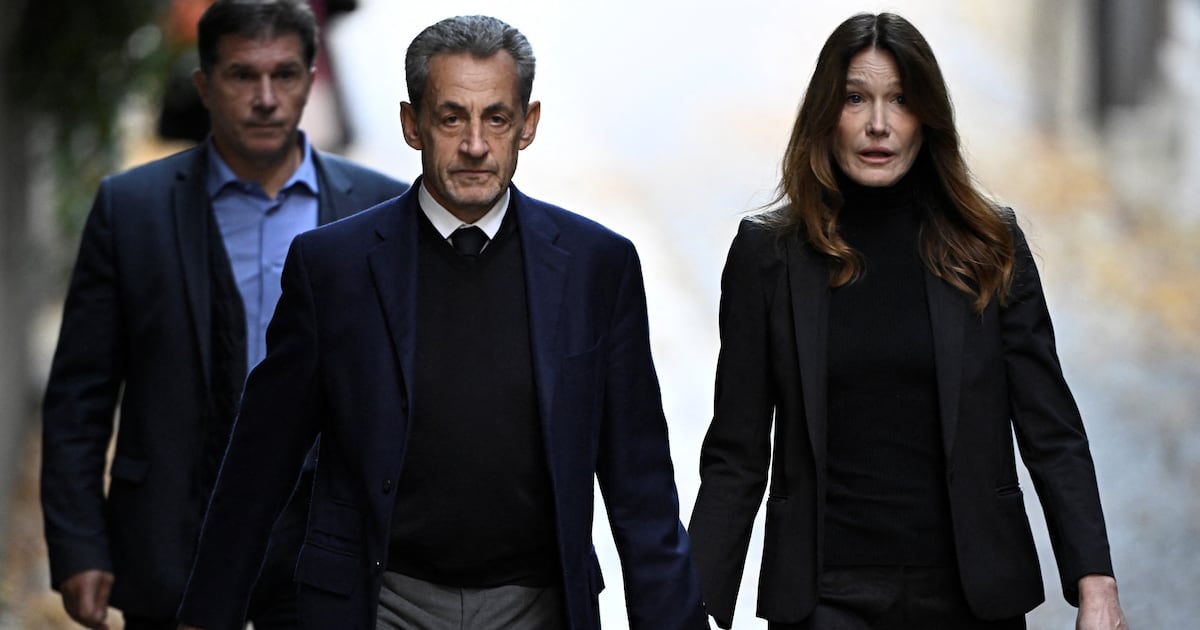 Nicolas Sarkozy begins five-year prison sentence – The Irish Times
