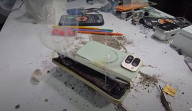 JerryRigEverything Google Pixel 10 Pro Fold Battery Exploded Durability Test