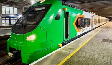 New Dart trains aimed at boosting capacity and easing overcrowding delayed until early 2027 – The Irish Times