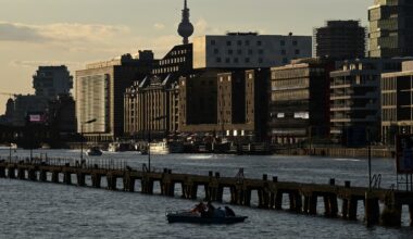 Germany's economy stagnates in third quarter as exports fall