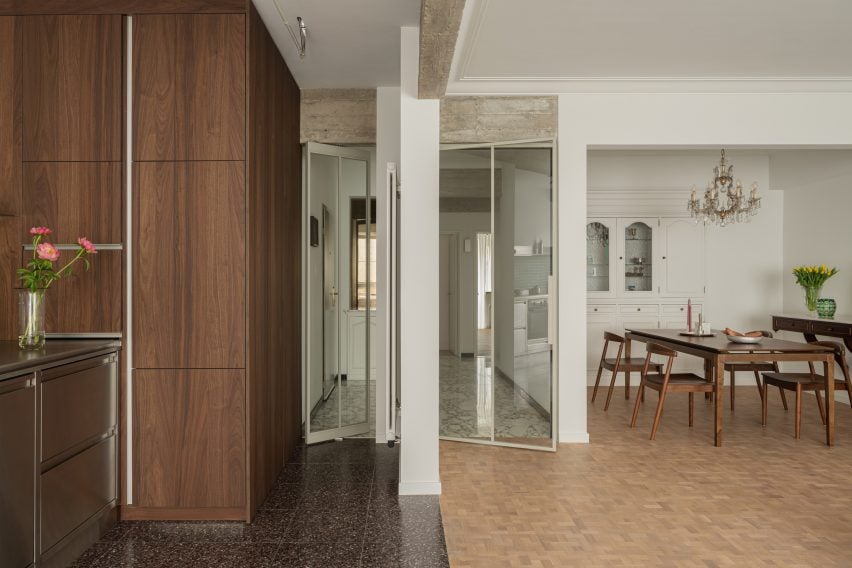 Apartment in Antwerp designed by Weinbenami