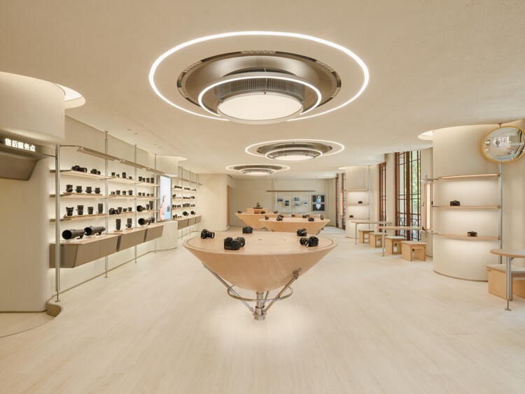Nikon Shanghai Flagship Store 2.0 / LUKSTUDIO - Interior Photography, Lighting, Shelving, Glass